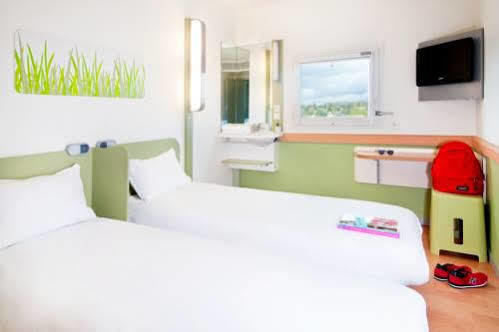 B&B Hotel Valenciennes Sud Prouvy エクステリア 写真